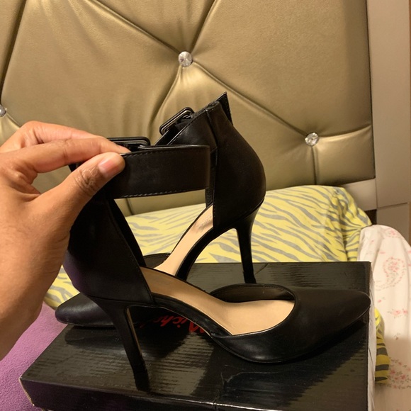 Diba London Pointed Toe Heels - Picture 1 of 4